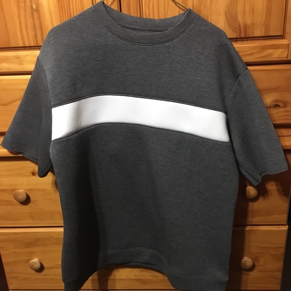 Short sleeve scuba sweatshirt