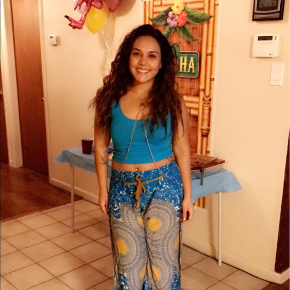 Meet your Posher, Esha - Picture 1 of 1