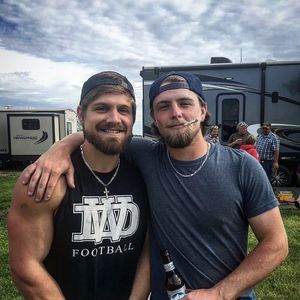 Meet your Posher, Dylan