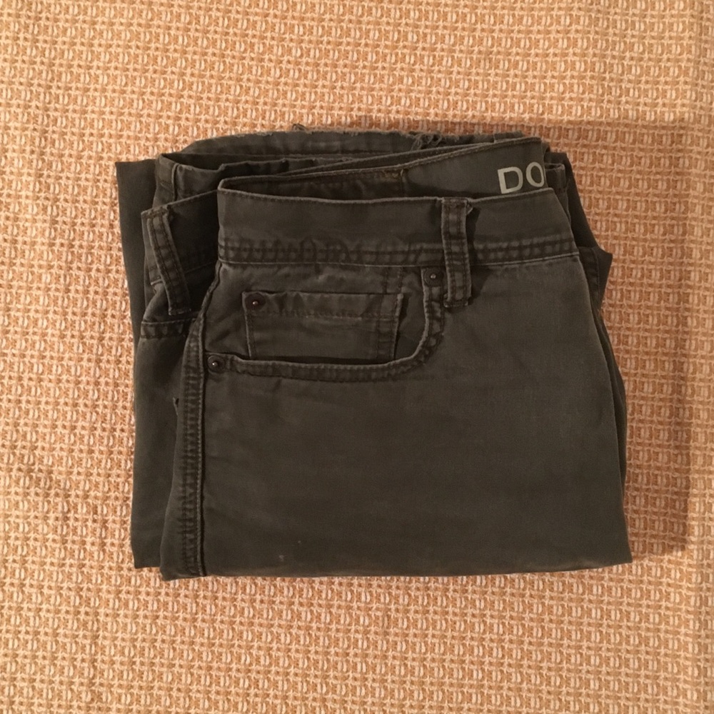 Dockers 33x30 Classic Fit Gray Khakis!