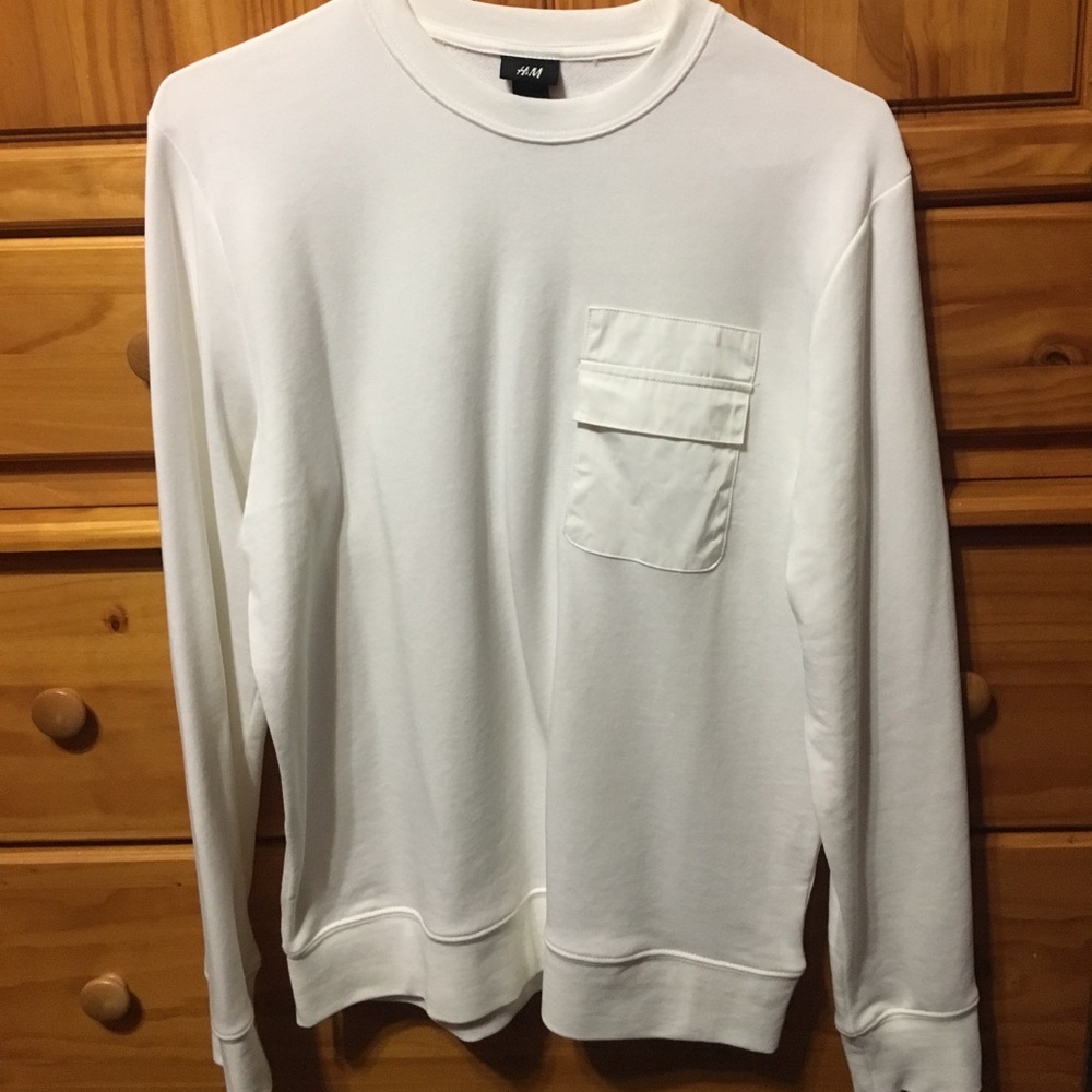 White sweatshirt from H&M