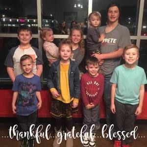 Meet your Posher, Lamauna