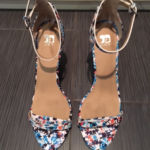 Joe's Jeans Sandal Heels - Picture 2 of 5