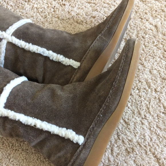 MICHAEL KORS Brown Shearling Suede Winter Boots - Picture 5 of 8