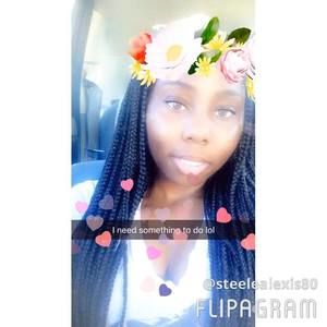 Meet your Posher, Alexis