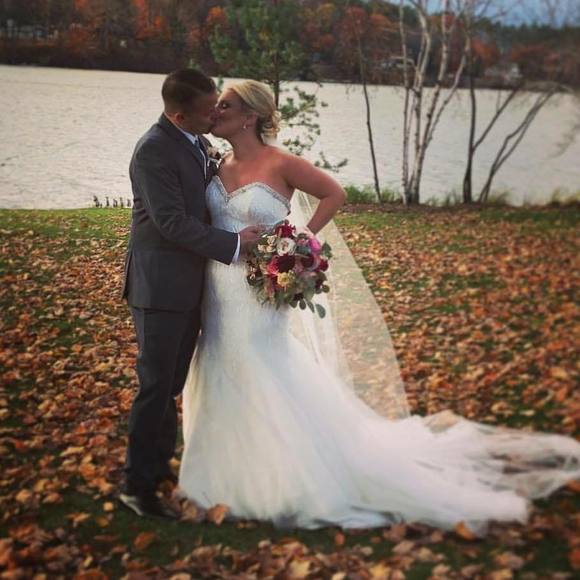 Meet your Posher, Amber - Picture 1 of 1