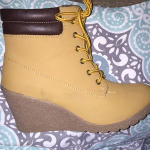Rue 21 heeled boots