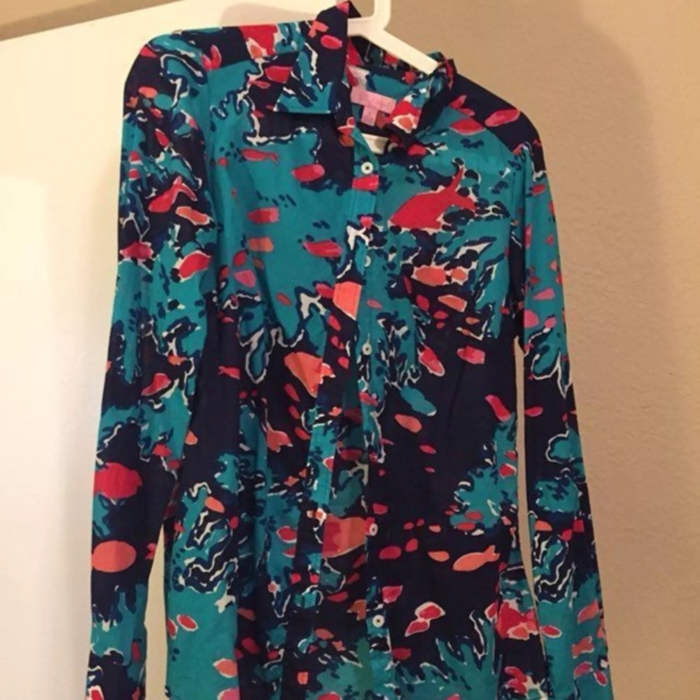 Lilly Pulitzer Button Down Blouse Like New