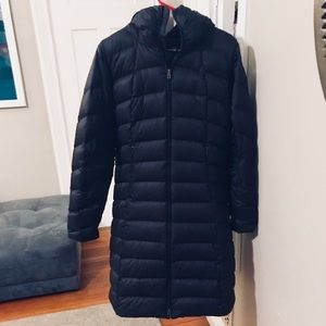 SOLD. Patagonia Downtown Parka