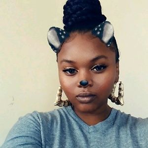 Meet your Posher, Teresa