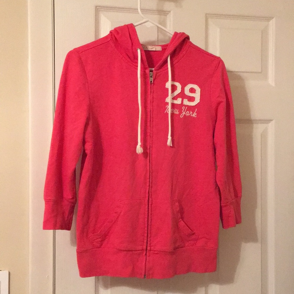Quarter sleeve sweatshirt