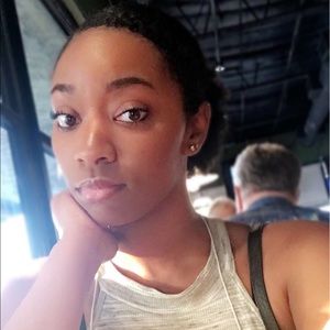 Meet your Posher, Nakeya