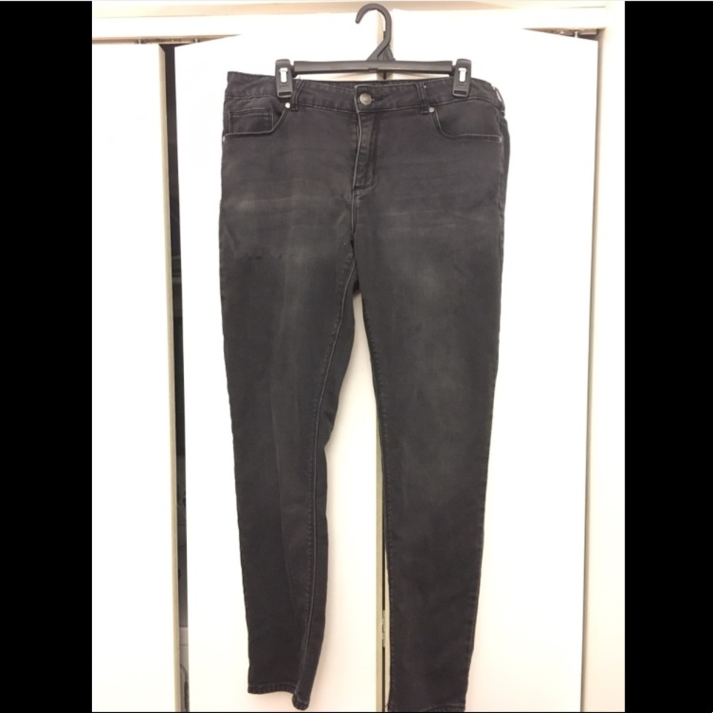 Buffalo Faded Black Midrise Skinny Jeans XL 12/14