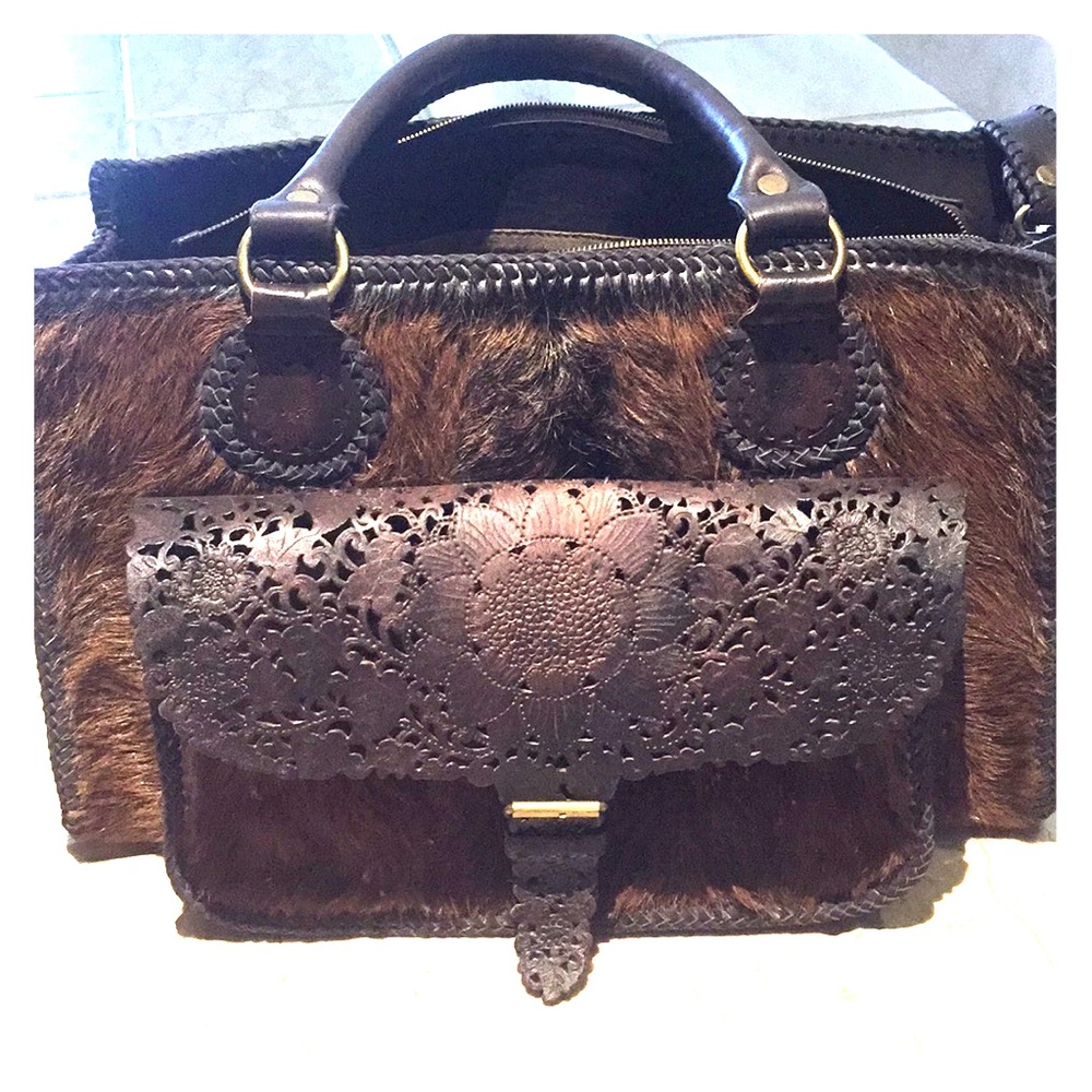 Handcrafted goat skin and brown XL leather bag