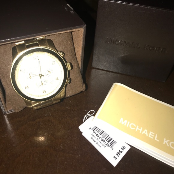Michael Kors Watch - Picture 2 of 4