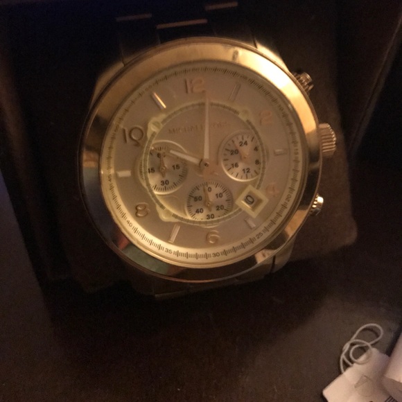 Michael Kors Watch - Picture 3 of 4