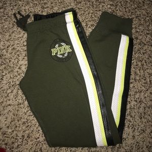 💕NWOT VS pink sweats!