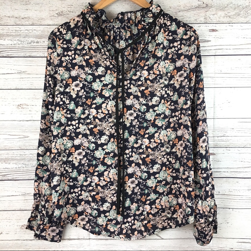 Sienna Sky Floral Blouse Sz Small w/ Ruffle Collar