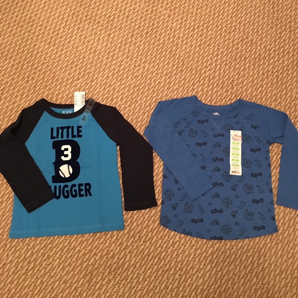 NEW 🎁 2 long sleeve tees in bundle. Sports theme