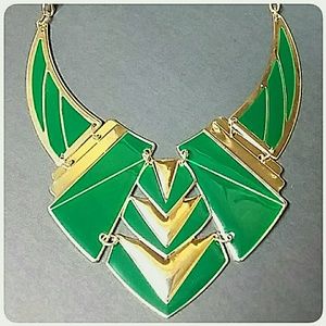 Jewelry - Fashion Statement Necklace Goldtone and Green Jewelry - Fashion Statement Necklace Goldtone and Green