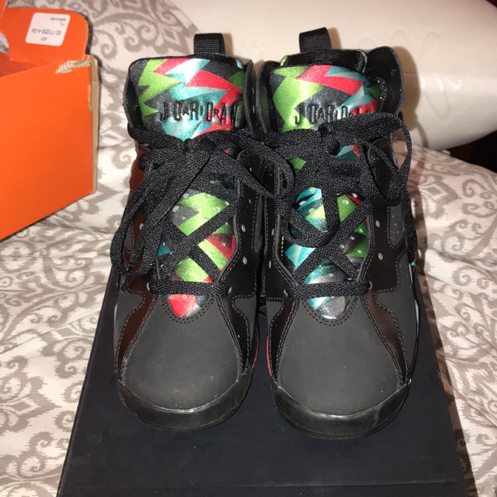 Jordan 7s - Picture 2 of 6