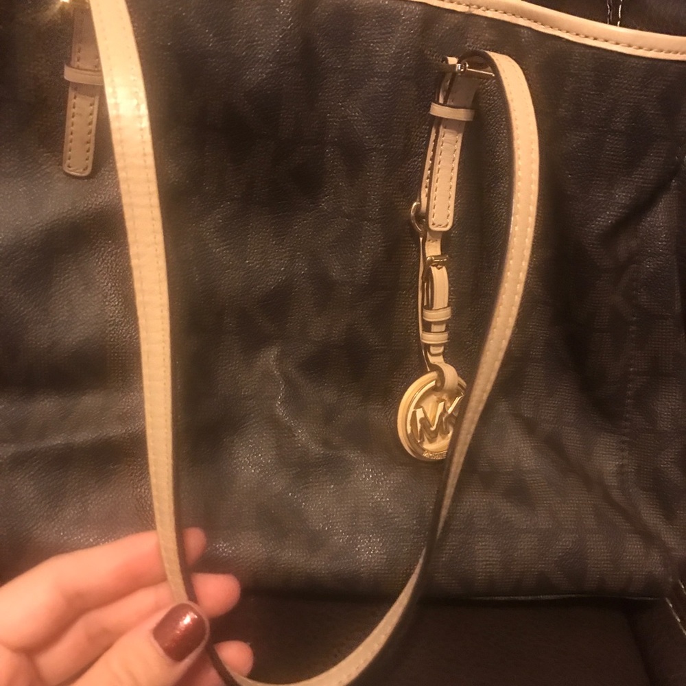 Michael Kors jet set signifier traveler - Picture 3 of 5