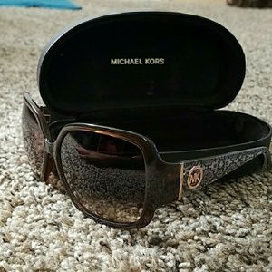 Michael Kors Zuma Sunglasses