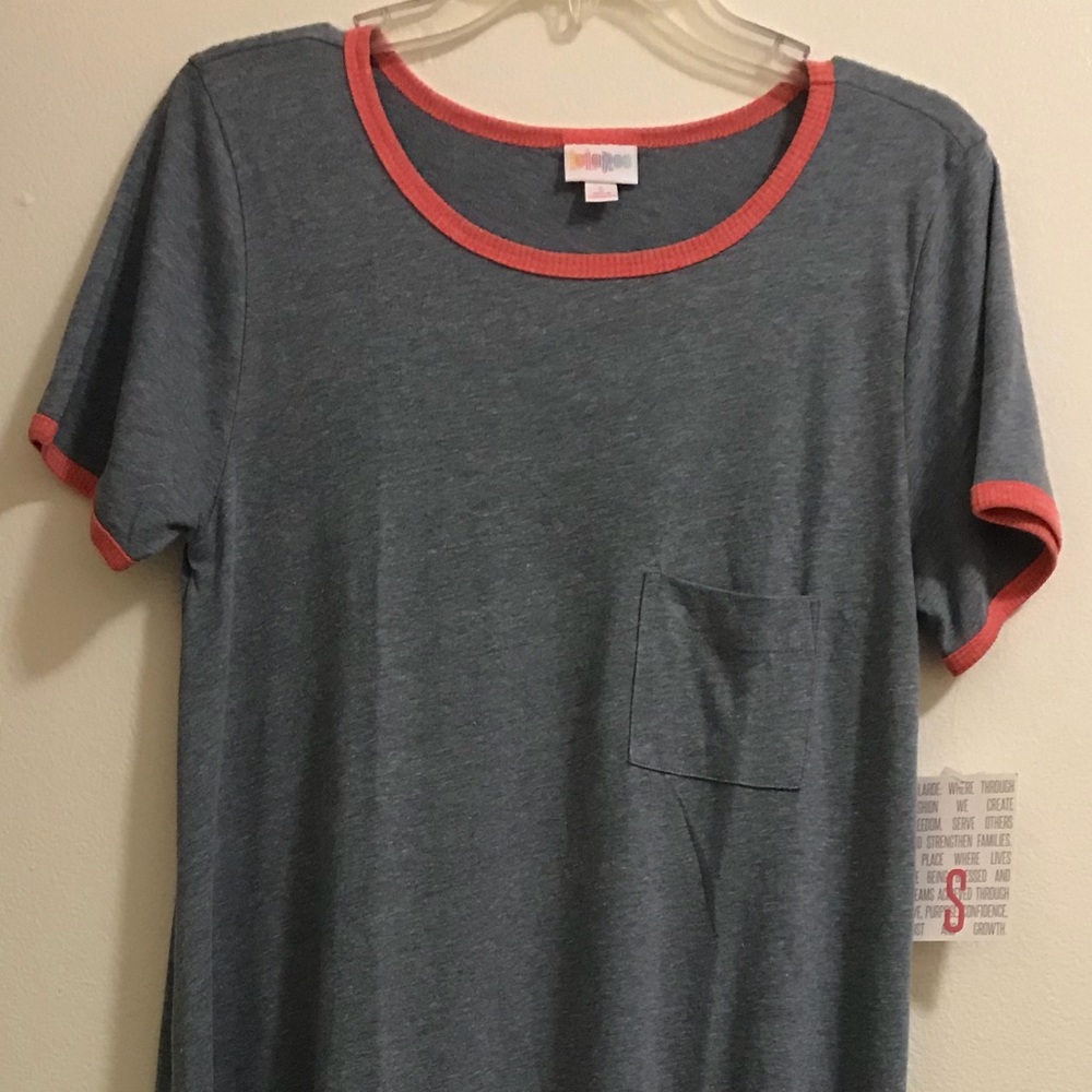 ‼️SOLD‼️NWT Small Carly