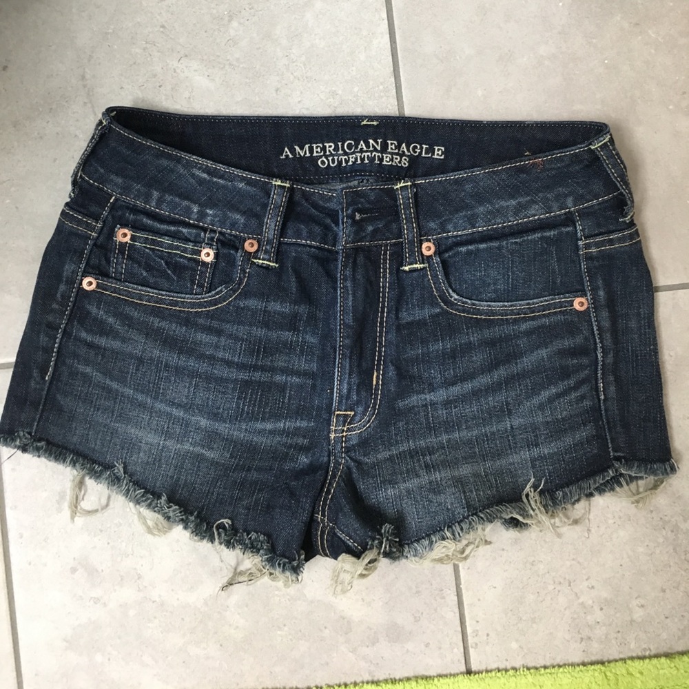 High waisted American eagle jean shorts size 2