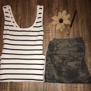 Camouflage print jegging