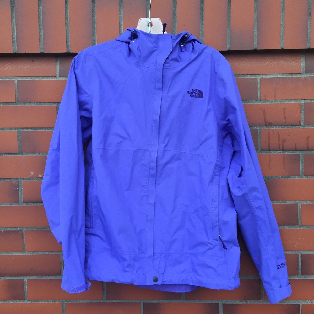 Women’s North Face gortex jacket.