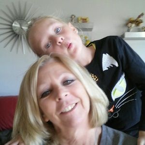 Meet your Posher, Debbie