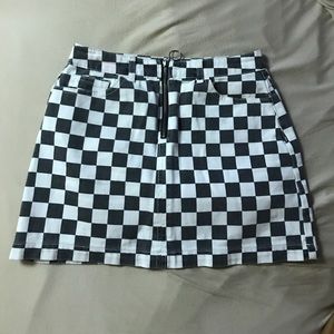 BDg checkered skirt