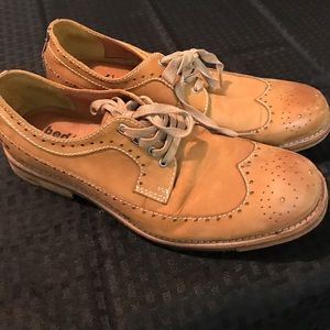 Dress shoes