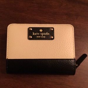Kate Spade Wallet New- $25