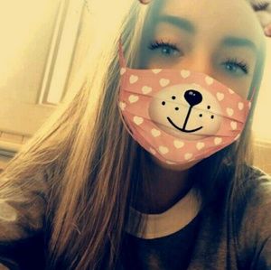 Meet your Posher, Olivia