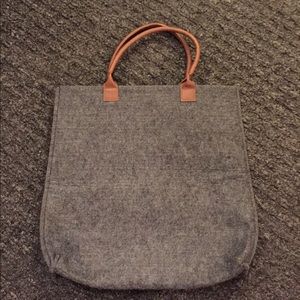Grey Felt and Faux Leather Tote Bag.