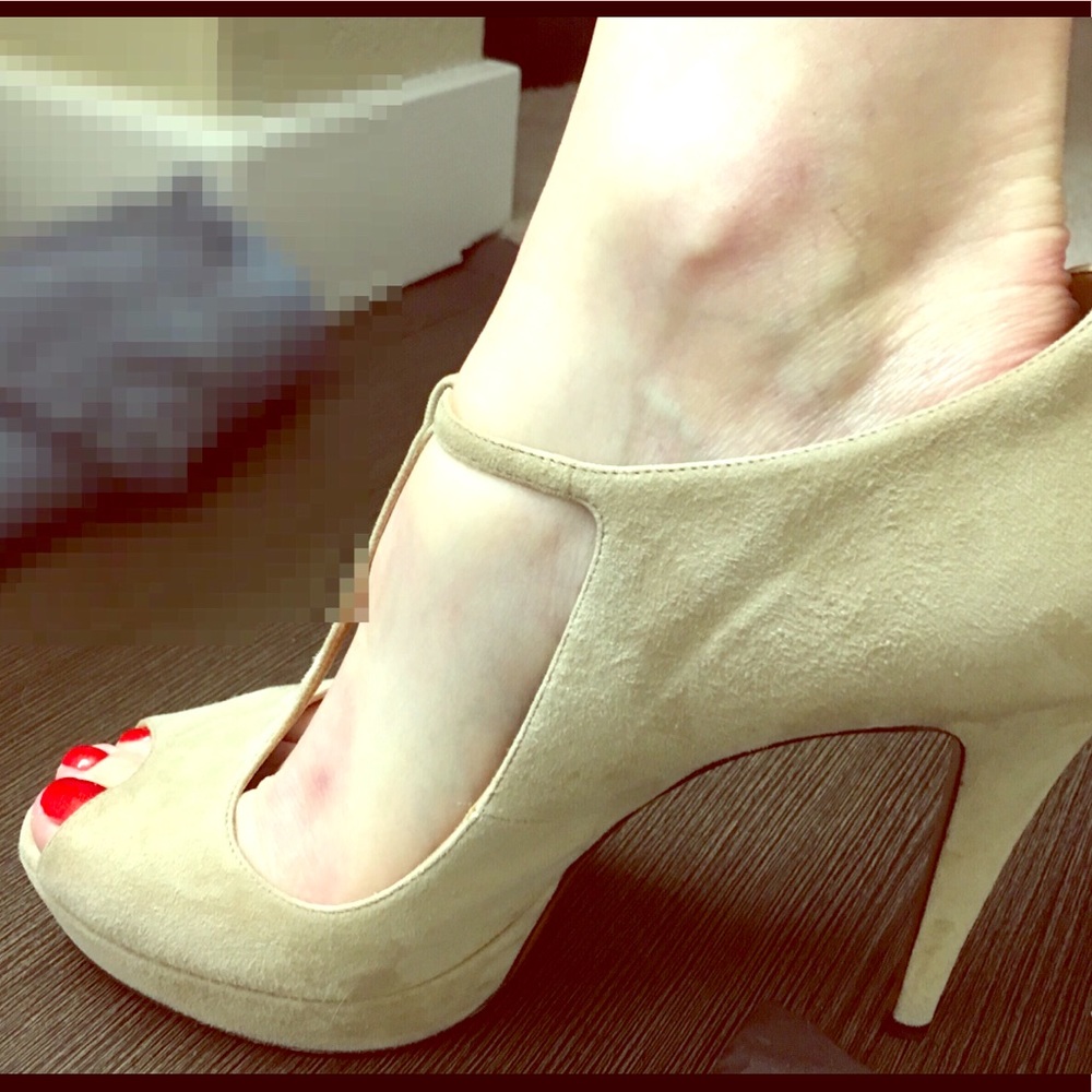 Gucci Suede 5 inch heels