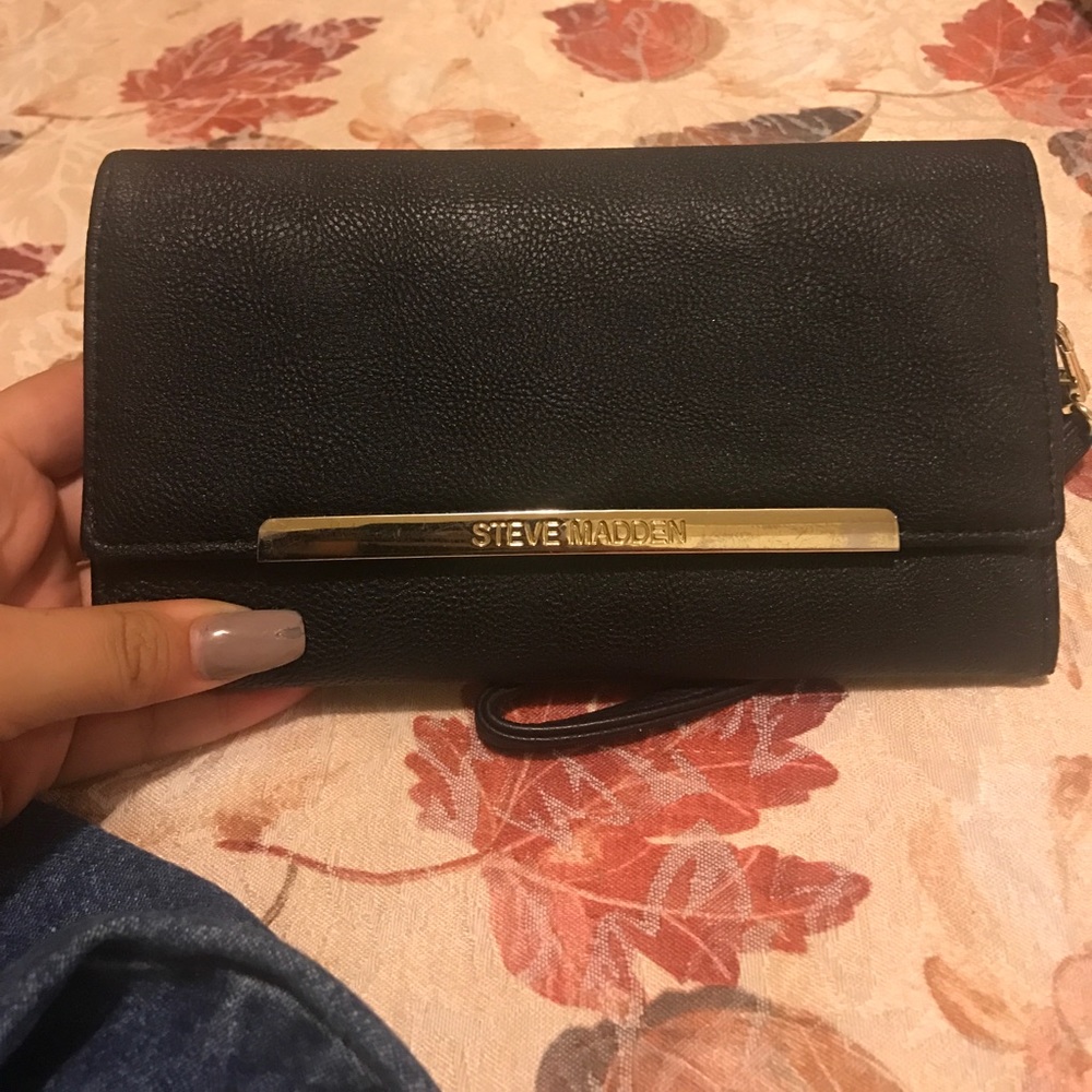 Wristlets wallet Steve Madden