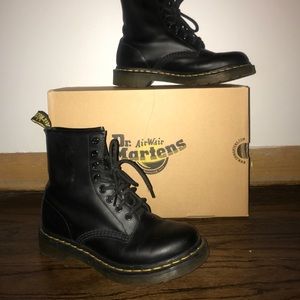 Dr. Martens Shoes Womens Black Size 6