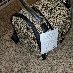 Dog carrier