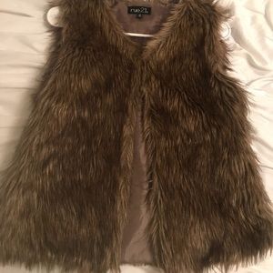 Fur vest