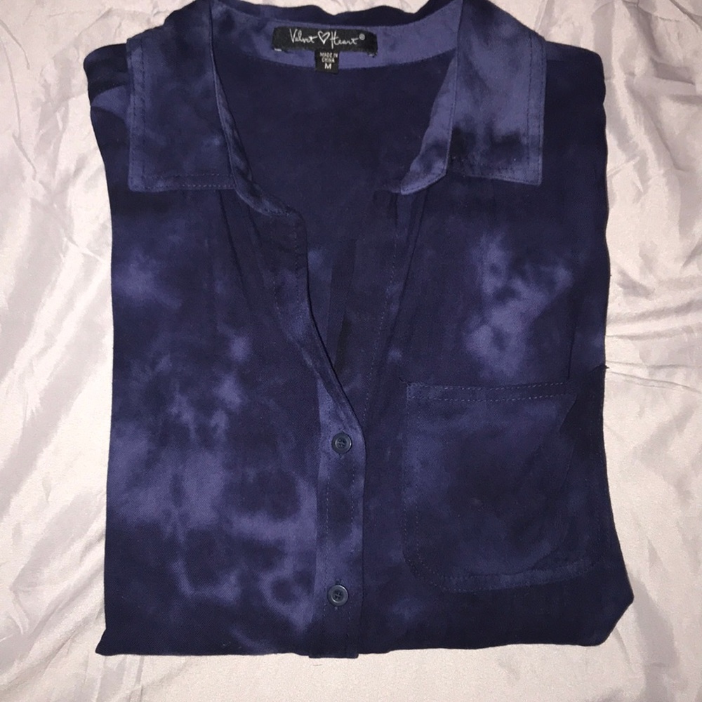 Sold! ❌ Velvet 💙 Heart Tie dye top