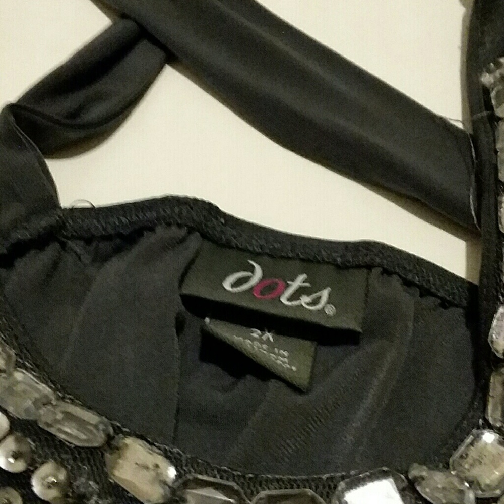 Ladies Clothes - Picture 4 of 4