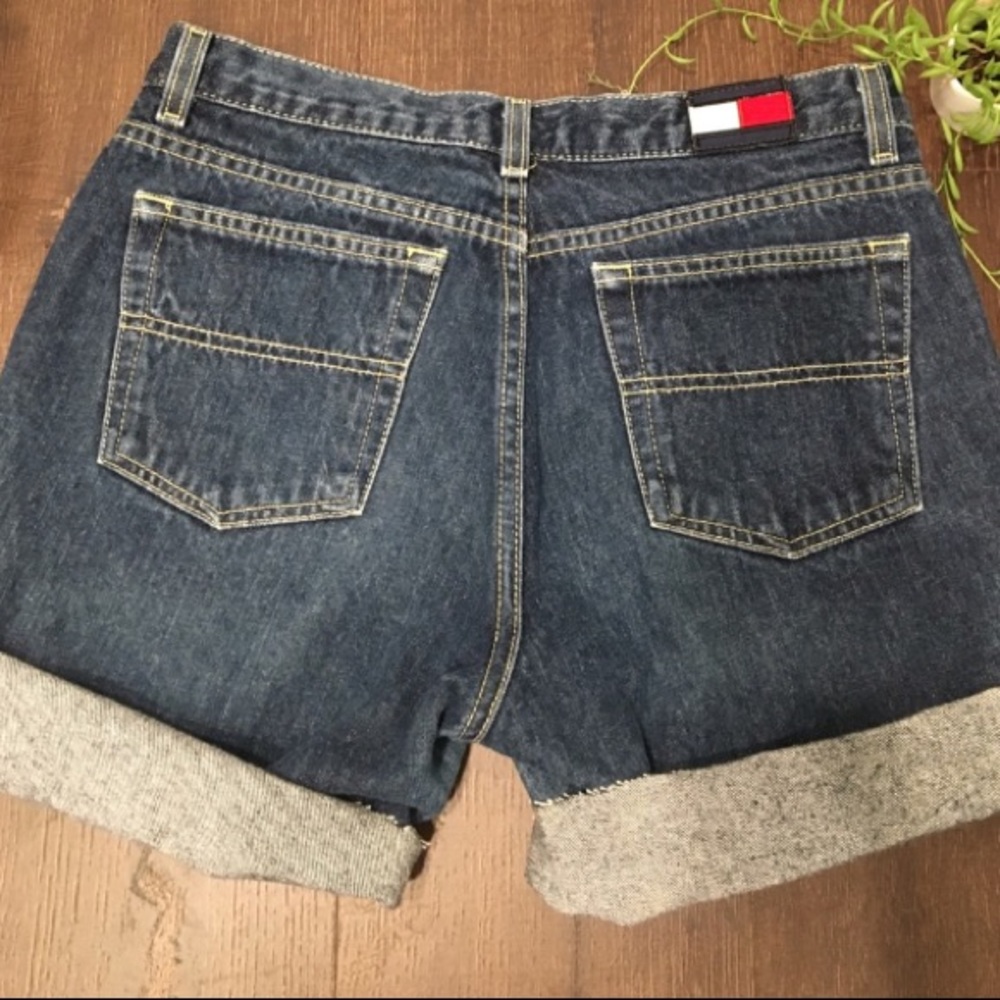 TOMMY shorts
