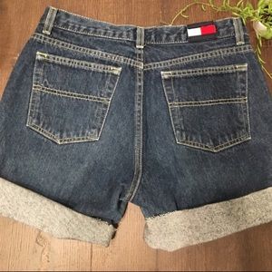 TOMMY shorts