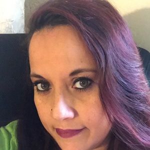 Meet your Posher, Alicia