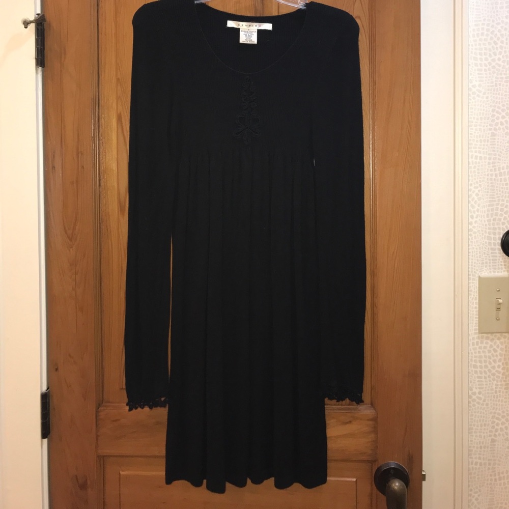 Black long sleeved dress