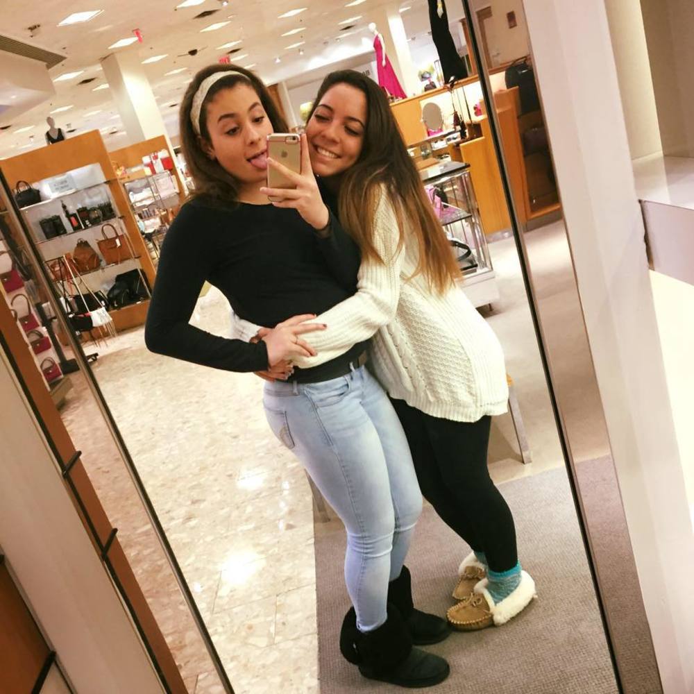 Meet your Posher, Nina