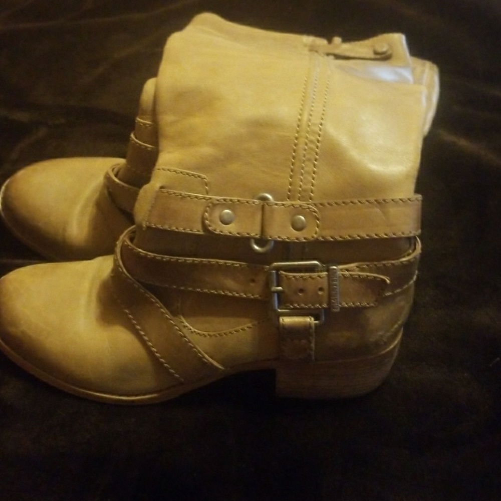 Gianni Bini Women's Boots